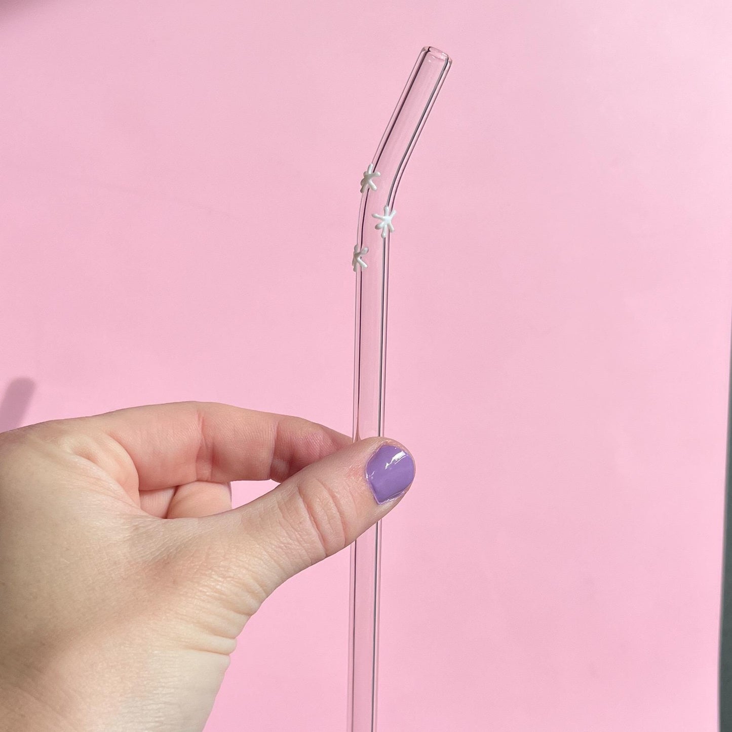 glass straw with decal for 16 oz cup. 8 inches long with a bend. Glass and dishwasher safe