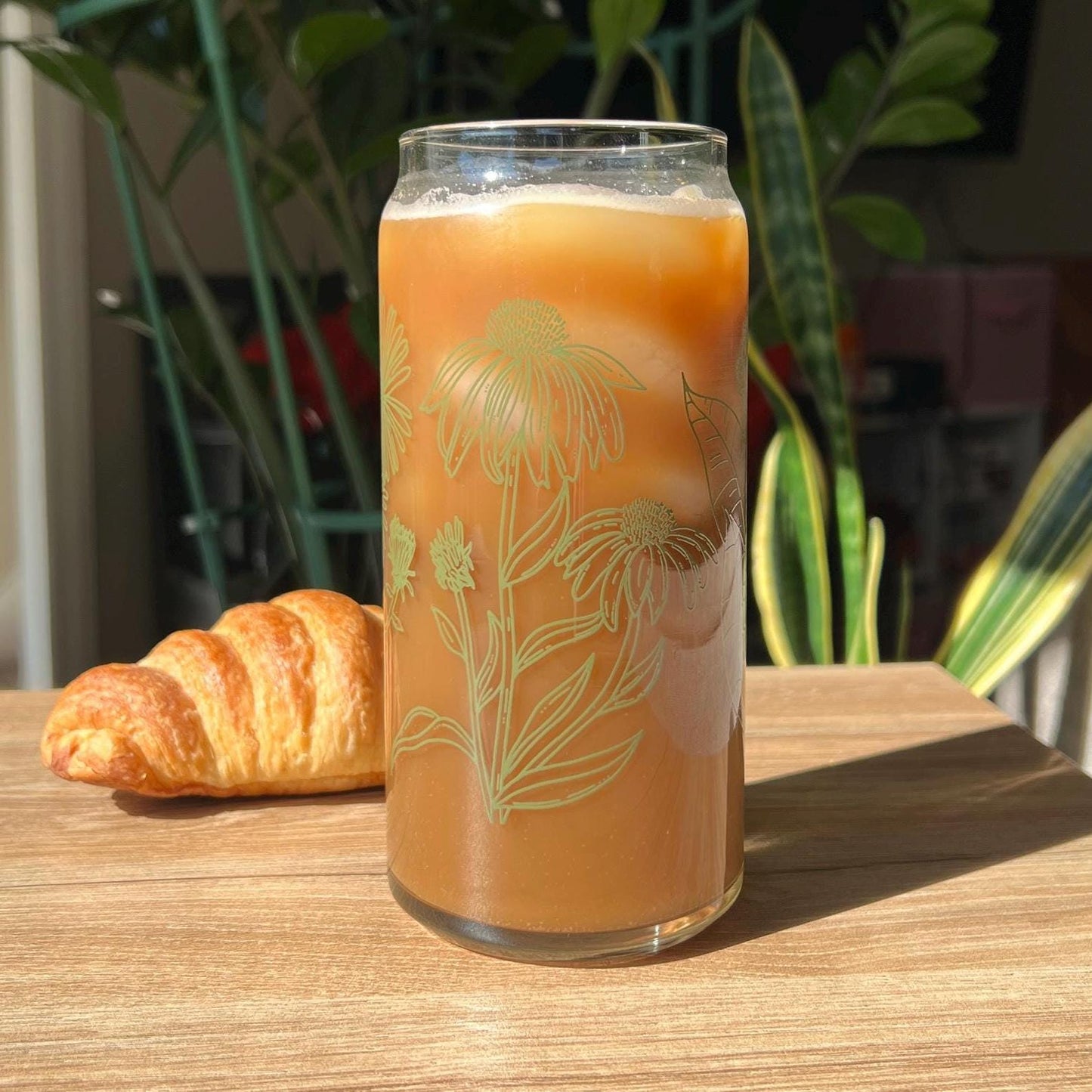 Dishwasher safe Native wildflower cup, Illinois native flowers, Iowa native, flower outlines, glass can, glass tumbler, 20 oz iced coffee