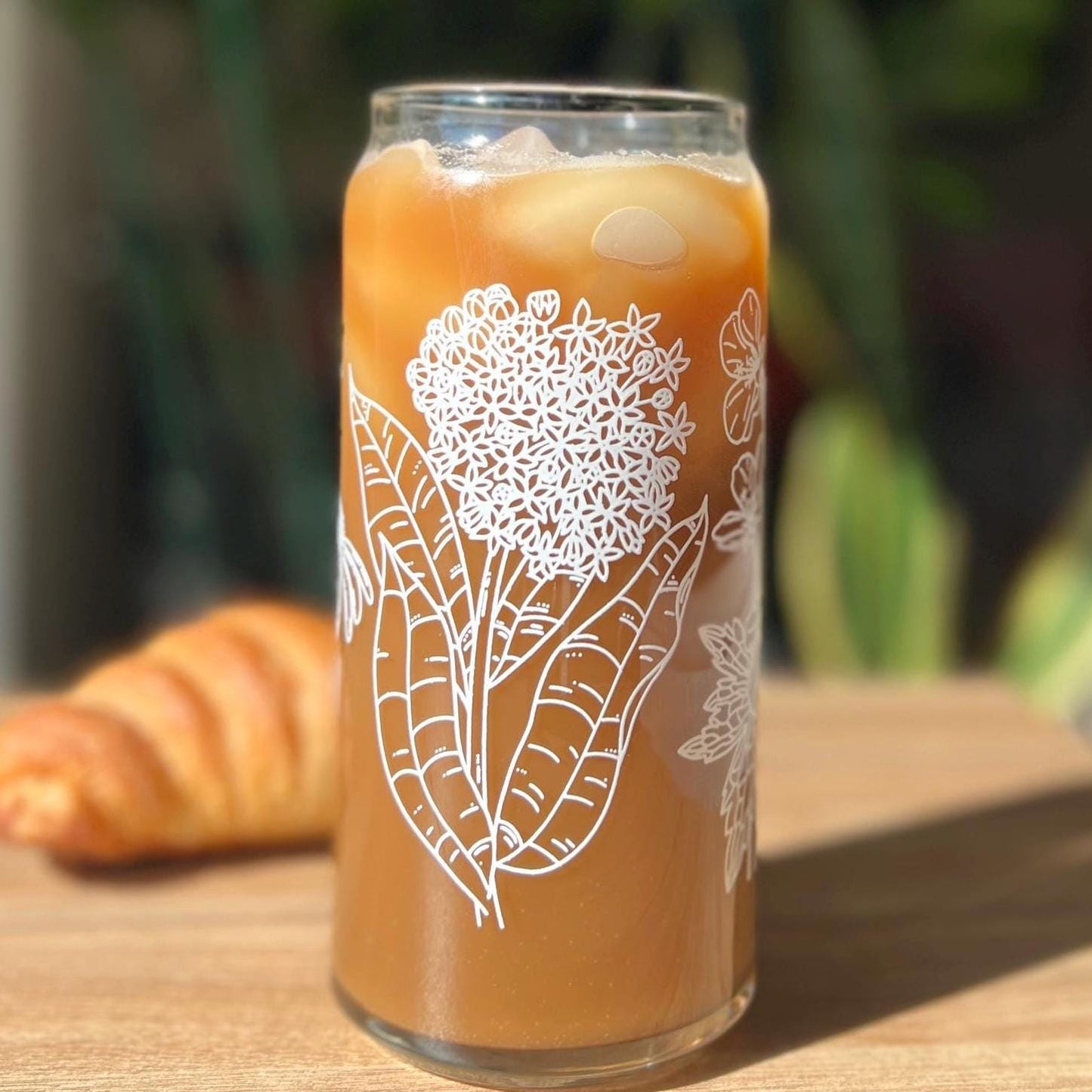 Dishwasher safe Native wildflower cup, Illinois native flowers, Iowa native, flower outlines, glass can, glass tumbler, 20 oz iced coffee